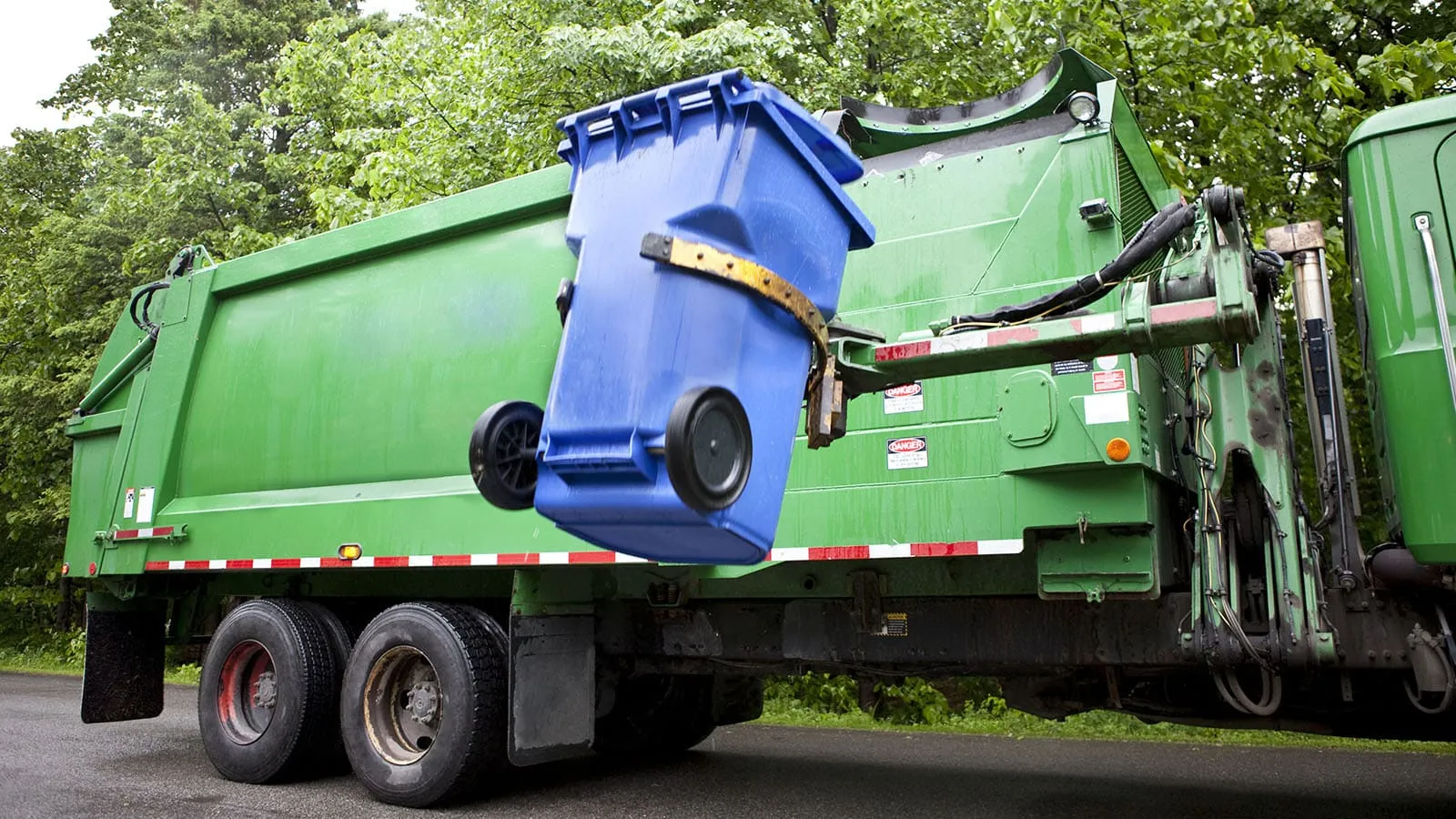 Sanitation Vehicle Switching Hydraulic Cylinder applications